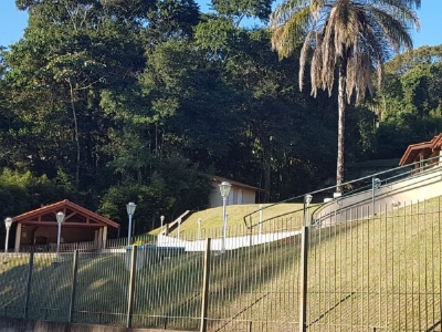Compre 2 Chalés prontos com jardim privativo por apenas R$ 250 mil - Condomínio Villaggio Di Cápua - Lazer completo - Excelente investimento