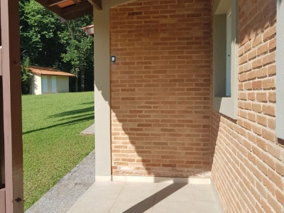 Compre 2 Chalés prontos com jardim privativo por apenas R$ 250 mil - Condomínio Villaggio Di Cápua - Lazer completo - Excelente investimento