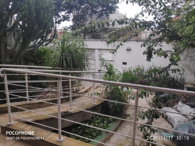 Jardim da Glória - Linda residência junto a Praça - 365 m2 com área gourmet 