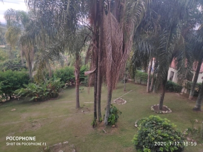 Casa de campo - Locação de Temporada - Para até 14 pessoas - Próxima a cidade - Piscina - Quadra - Churrasqueiracom - 4.320 m2 - Linda vista