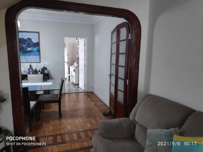Perdizes - Rua tranquila - Sobrado com 220 m2 - 3 dorms (suíte) - 2 vagas - Quintal com árvores e churrasqueira