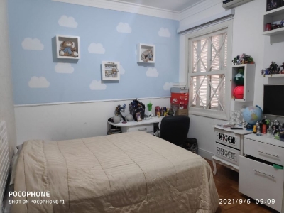 Perdizes - Rua tranquila - Sobrado com 220 m2 - 3 dorms (suíte) - 2 vagas - Quintal com árvores e churrasqueira