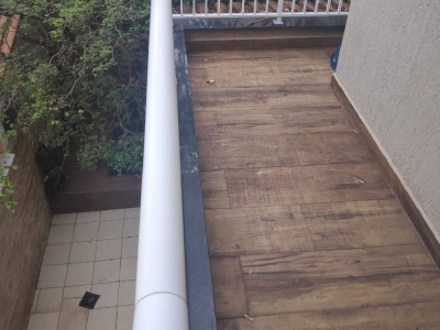 Perdizes - Rua tranquila - Sobrado com 220 m2 - 3 dorms (suíte) - 2 vagas - Quintal com árvores e churrasqueira