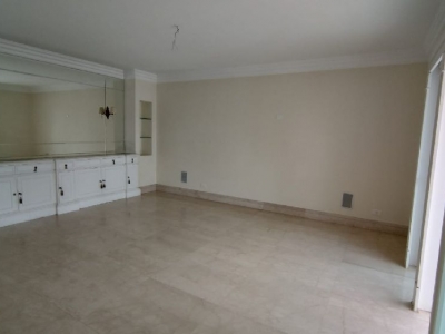 Linda cobertura no Campo Belo - Vista maravilhosa - 377 m2 de área útil - Piscina aquecida - Área gourmet - Lareira - R$ 4.255.000 - Estuda permuta parcial