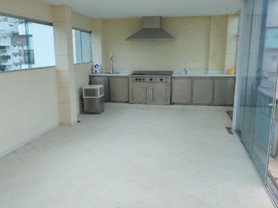 Linda cobertura no Campo Belo - Vista maravilhosa - 377 m2 de área útil - Piscina aquecida - Área gourmet - Lareira - R$ 4.255.000 - Estuda permuta parcial