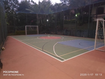 Casa de campo com 4.320 m2 - 800 m2 a.constr. - Vista maravilhosa - Próxima a cidade - Piscina - quadra - churrasqueira - salão de festas - casa de hóspedes