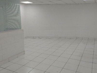 Luz - Próximo ao Metrô - Galpão novo com 1.100 M2 de vão livre  